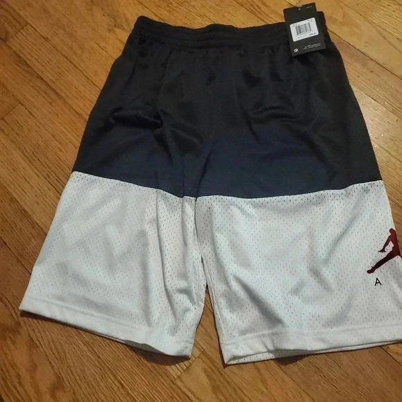 JORDAN SHORTS - Picture 1 of 3